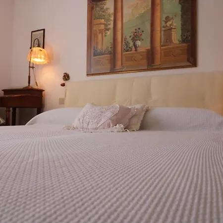 Maremma Holidays : Casa Lory Massa Marittima